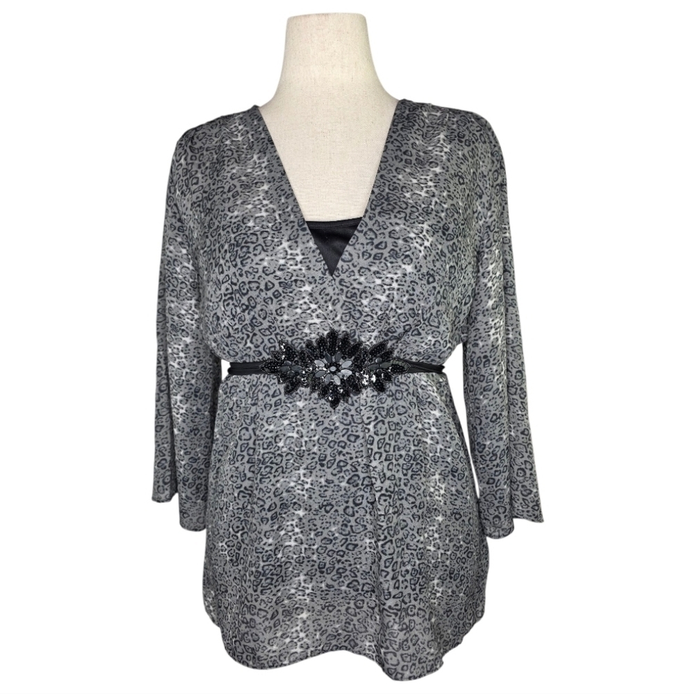 Nicki Nicole Miller XL Gray Leopard Print Blouse Beaded Waist Tunic Top